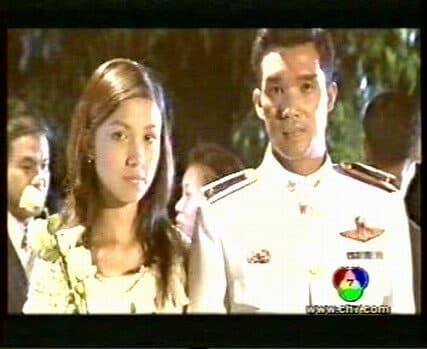 โปสเตอร์ละคร คำมั่นสัญญา ใช้เป็นพื้นหลัง