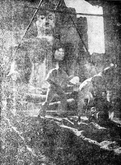 โปสเตอร์ภาพยนตร์ ธารรักในลับแล ใช้เป็นพื้นหลัง