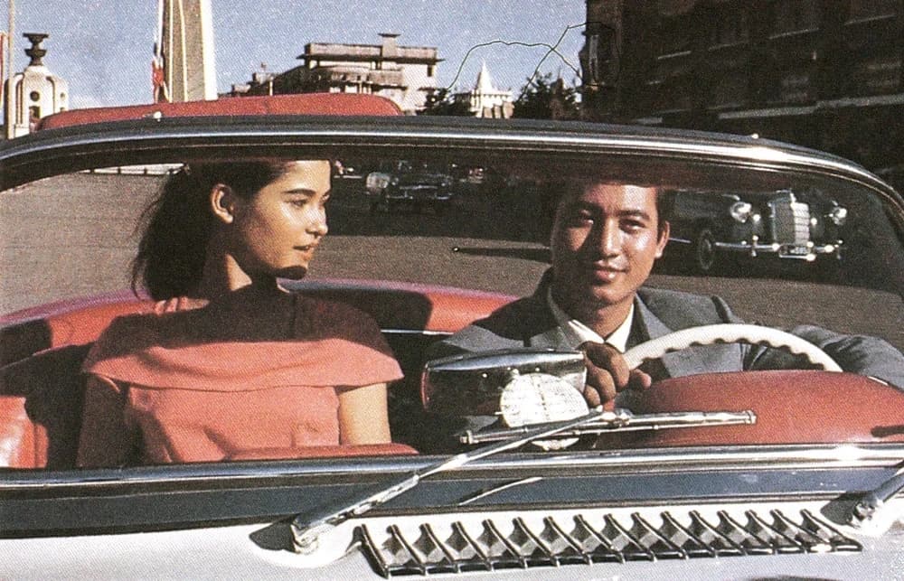 โปสเตอร์ภาพยนตร์ ร้ายก็รัก ใช้เป็นพื้นหลัง