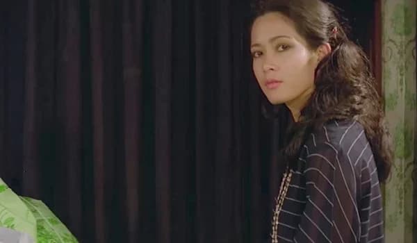 โปสเตอร์ภาพยนตร์ 10 ยอดแสบ ใช้เป็นพื้นหลัง