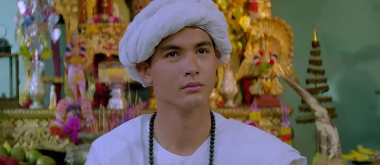 โปสเตอร์ภาพยนตร์ ใช่แล้วหลุดเลย (คนเล่นของ) ใช้เป็นพื้นหลัง