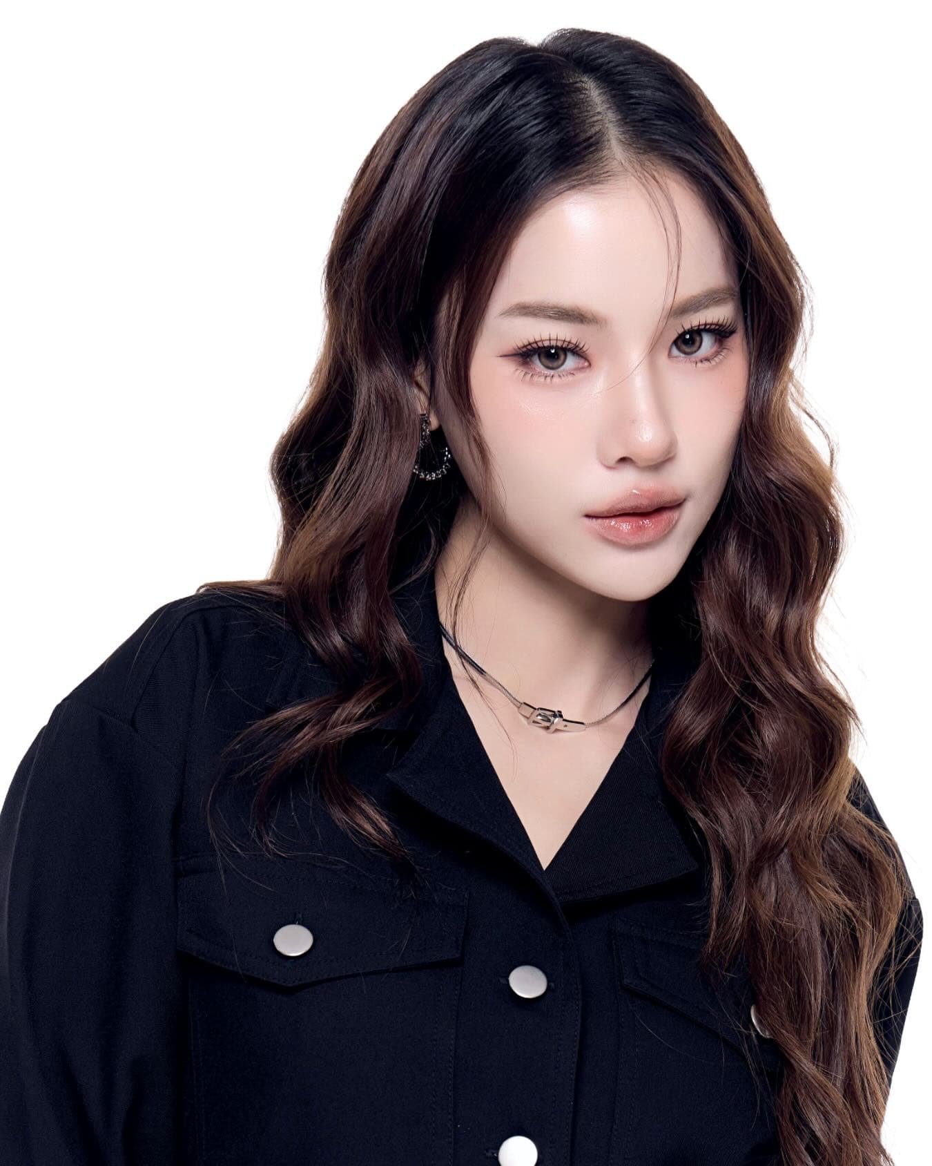 พลอย จุฑามาศ ปกรณ์วรวงศ์