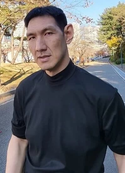 อัครเดช รอดวินิจ (โยกเยก เชิญยิ้ม)