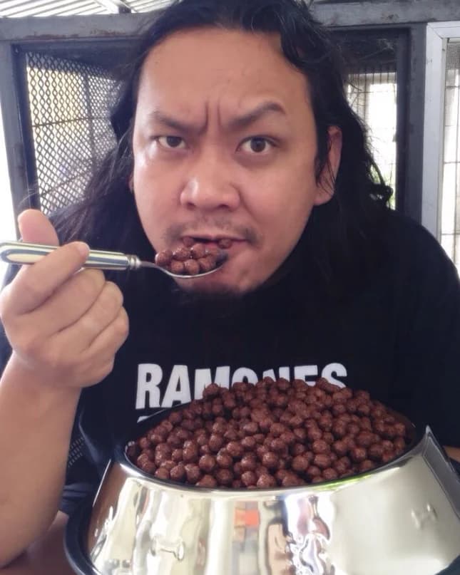 ยัด กิตติศักดิ์ เวชประสาร (ยัด เฟ็ดเฟ่)