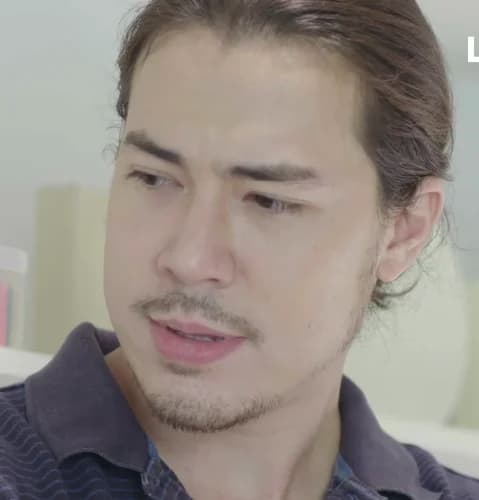 เจมมี่ จามร ตันธนะศิริวงษ์