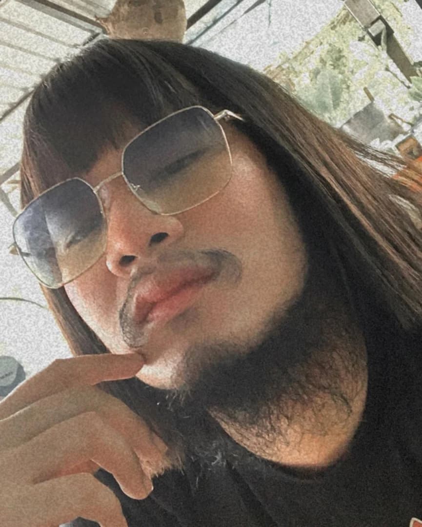 ด้งเด้ง ณัฐวุฒิ แสนยะบุตร