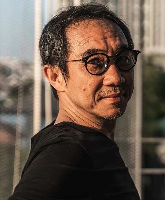 เอก ธเนศ วรากุลนุเคราะห์