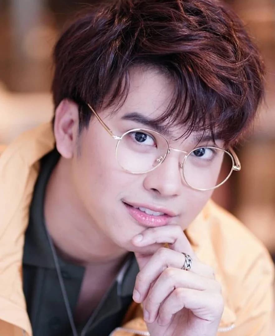 นนท์ ธนนท์ จำเริญ