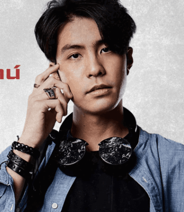 ฟลุค ธีรภัทร โลหนันทน์