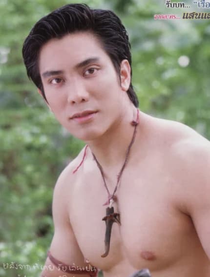 ปลา ปราโมทย์ สุขสถิตย์