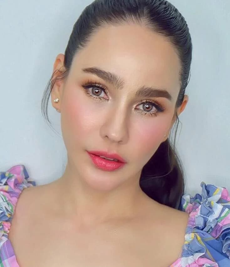 แหม่ม วิชุดา พินดั้ม