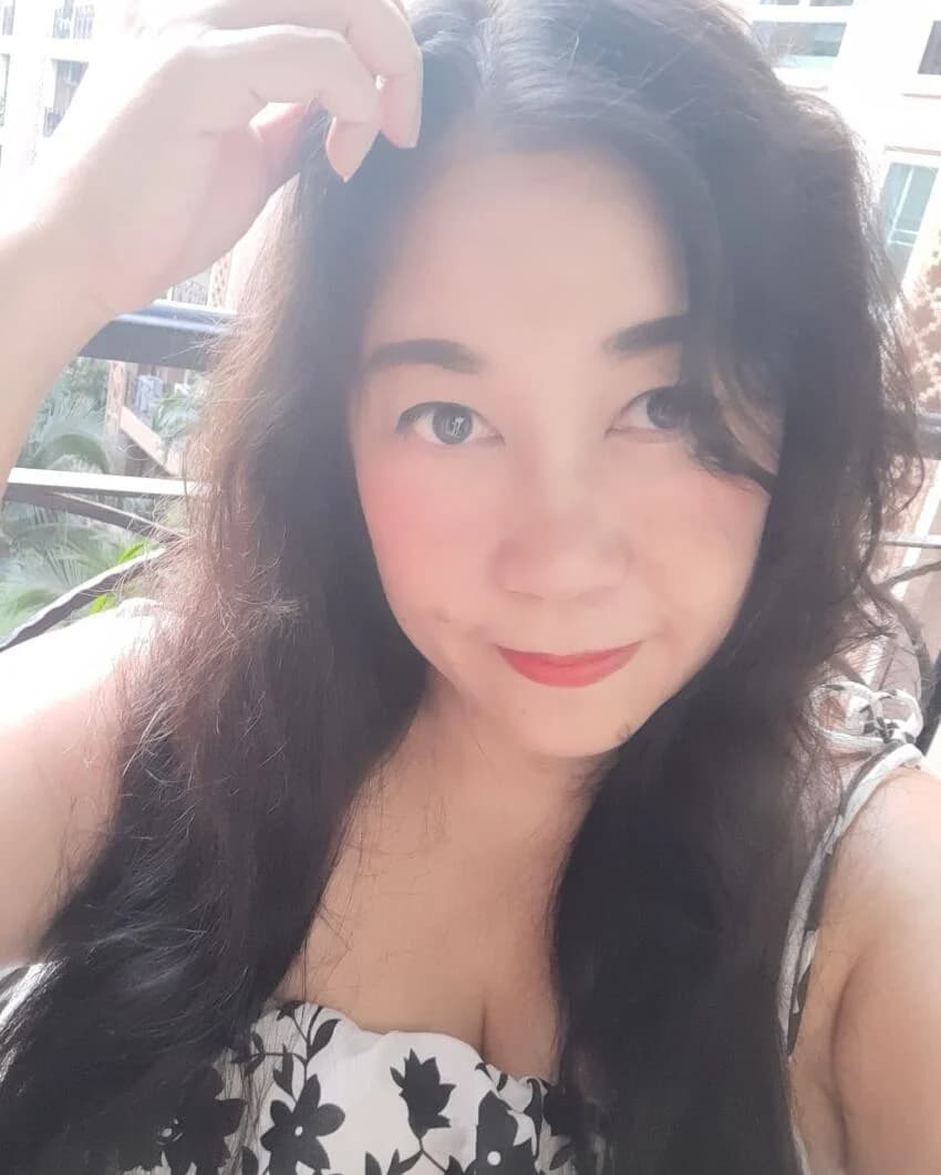 ก้อย ศิรินุช เพ็ชรอุไร