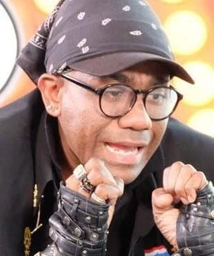 สุรเดช ทับทิมใส (โจอี้ บาซู)