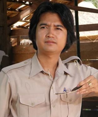 อสงไขย แสงธรรม