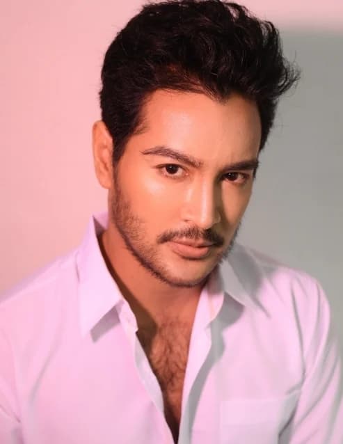 กอฟ อัครา ลูคัส