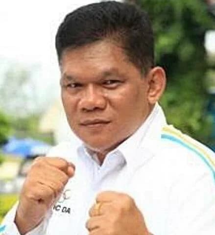 ทวี อัมพรมหา (ขาวผ่อง สิทธิชูชัย)