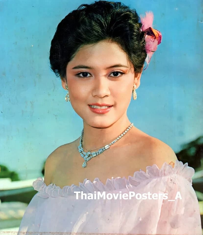 นันทนา เงากระจ่าง