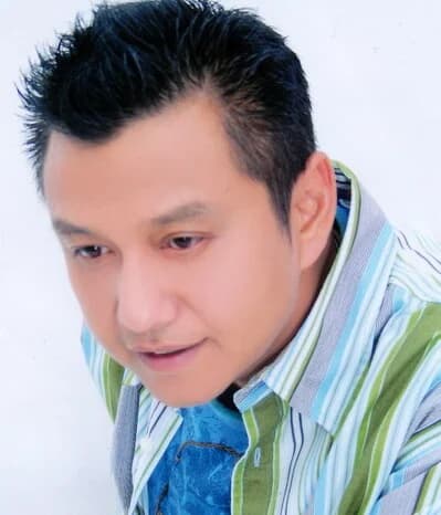 ป๊อบ พลรัตน์ รอดรักษา