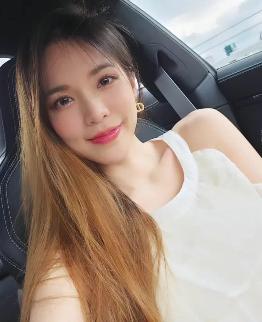 บัว สโรชา วิริยะเมตตากุล