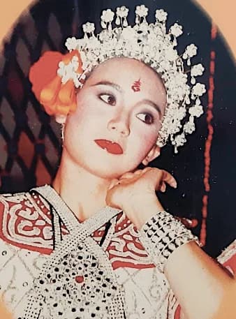 ลมูล อติพยัคฆ์