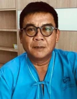 เต๋อ เชิญยิ้ม cover