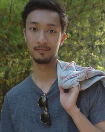 หยก ธีรนิตยาธาร