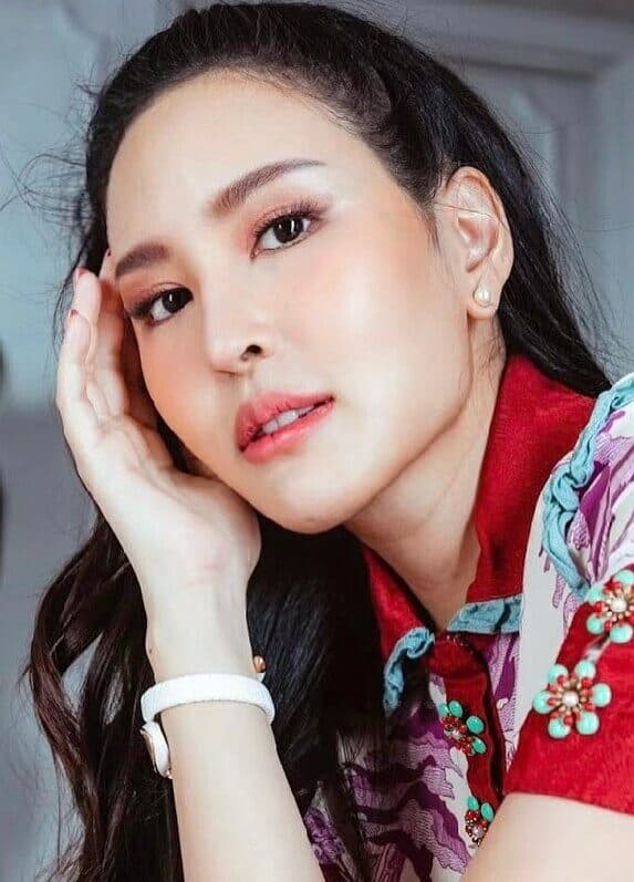 พอลลี่ พรพรรณ สิทธินววิธ