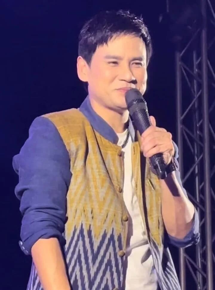 ไผ่ พงศธร ศรีจันทร์