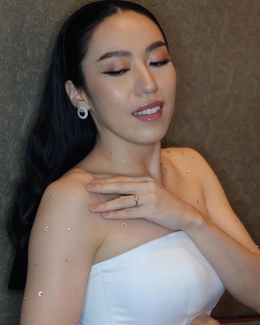 นพรัตน์ นุ่มพรม