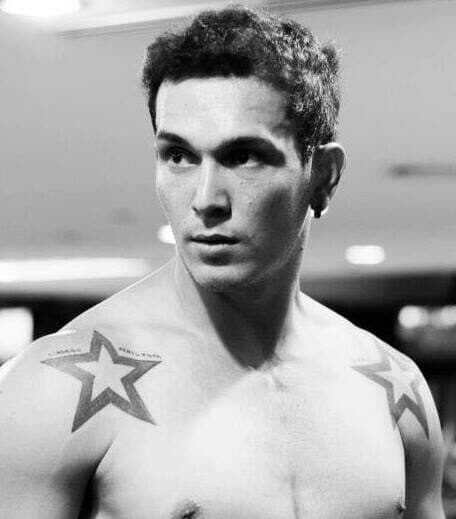 แจ็ค โจนาธาน โฮลแมน