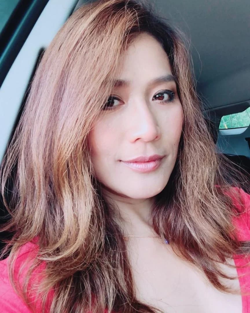 น้ำฝน โกมลฐิติ