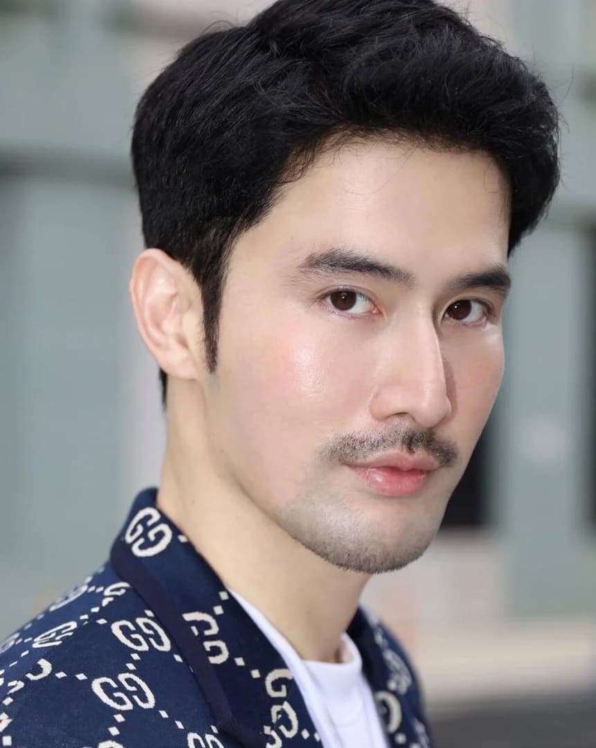 ธีร์ วณิชนันทธาดา