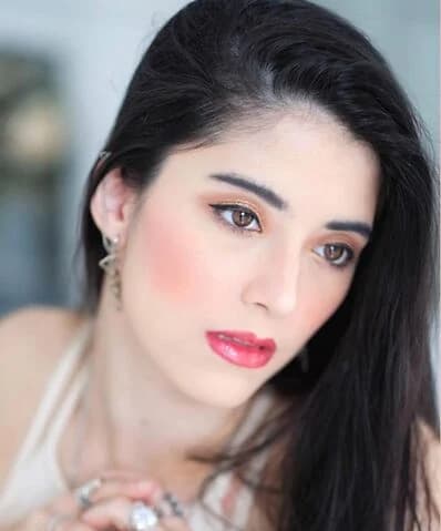 โซฟี่ อัปสรสิริ อินทรคูสิน