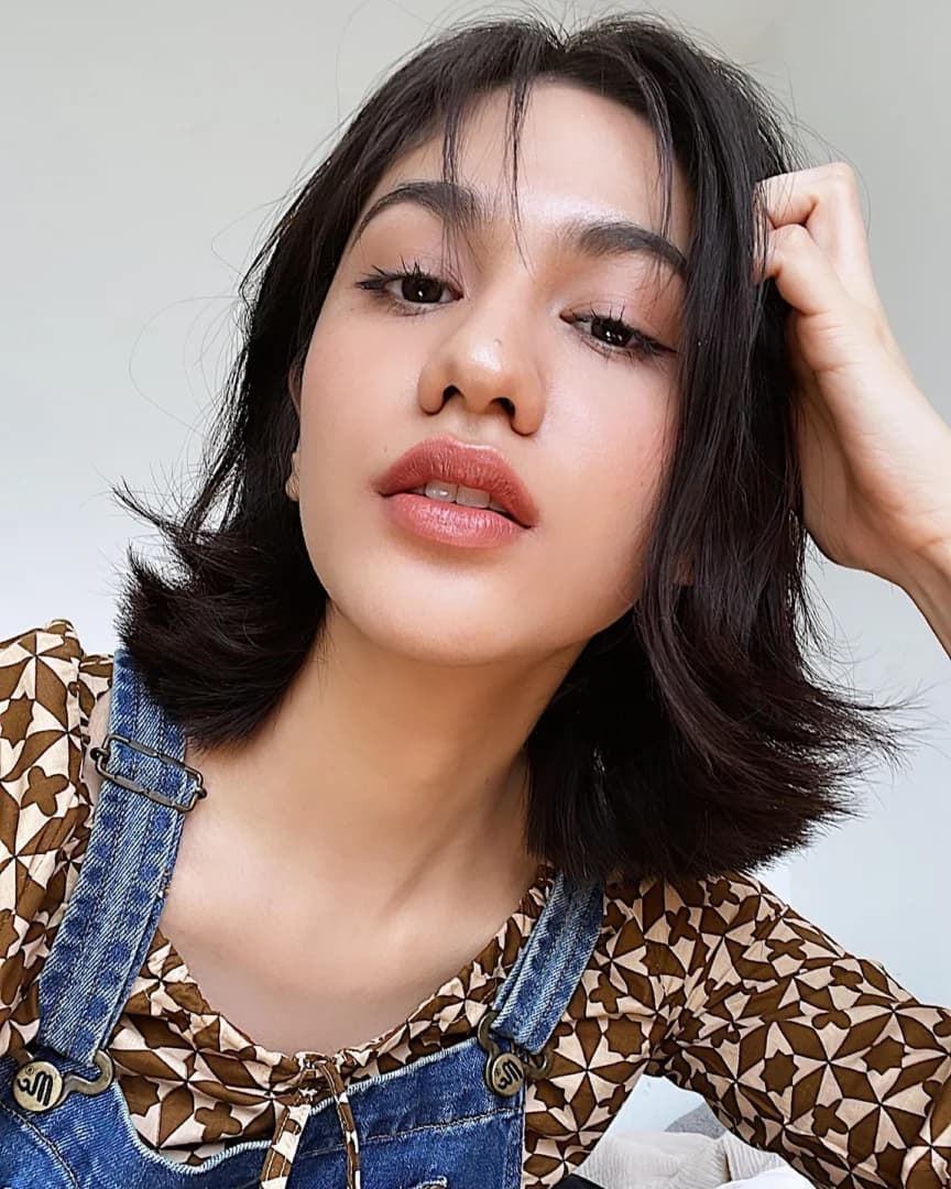 เฟิร์น เกษรา วัฒนสังข์