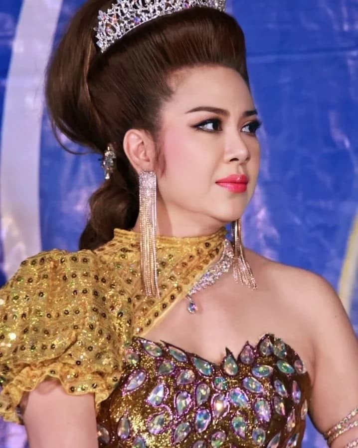 เปิ้ล ขลา ปานแก้ว