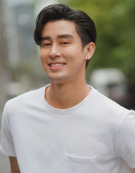 มิล ศรุต นวประดิษฐกุล