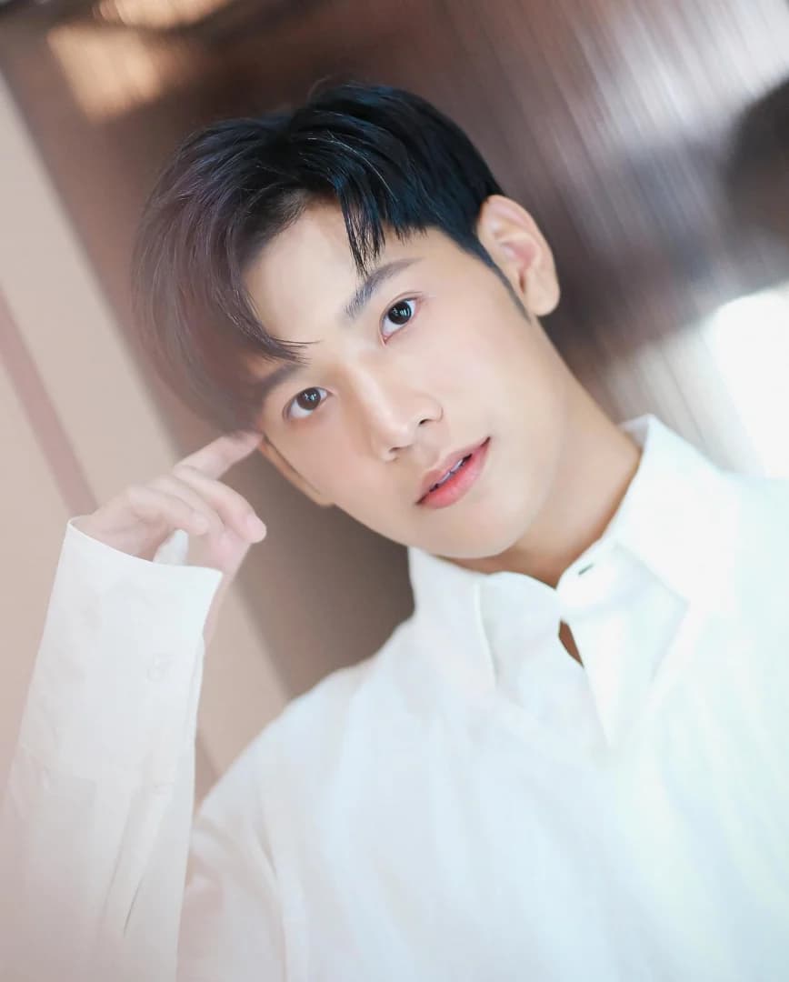 สิงโต ปราชญา เรืองโรจน์