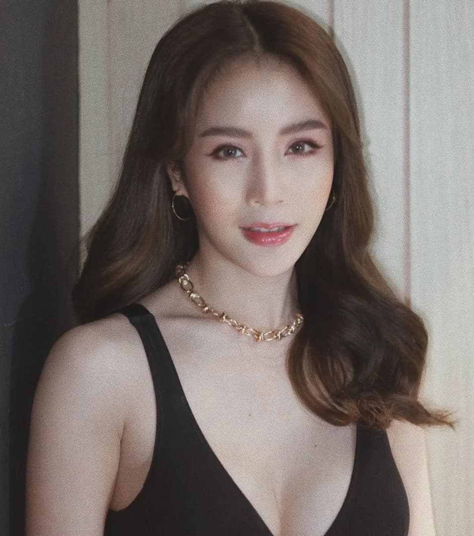 มิก รชยา นพการุณ