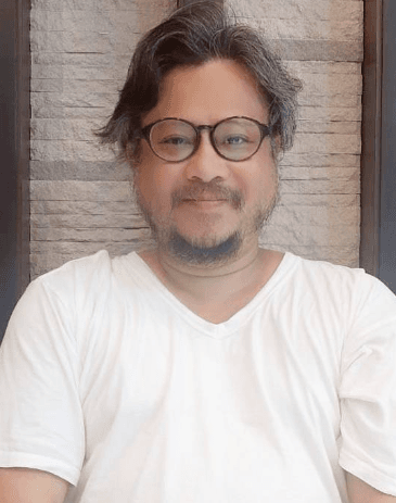 เพชร วรายุ รักษ์กุล