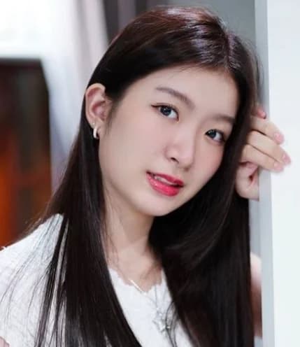 สตางค์ ตริษา ปรีชาตั้งกิจ