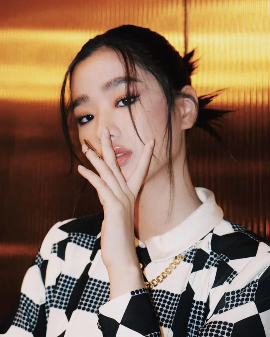 ตู ต้นตะวัน ตันติเวชกุล