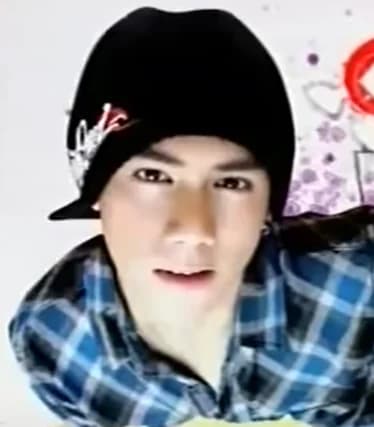 เบส เขษมพงศ์ พลเดช