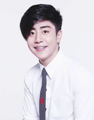 เยียร์ โชติทัศน์ วรรณวรวิทย์