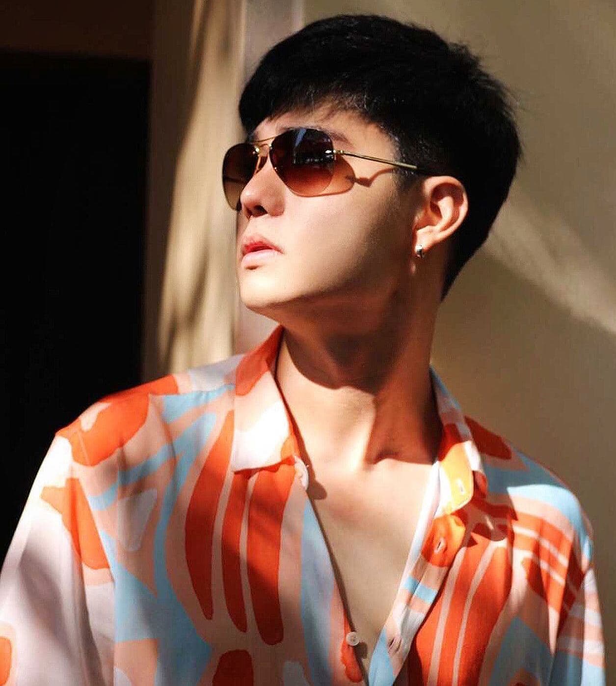 โฟล์ค วรัทภพ วศินวสุกุล