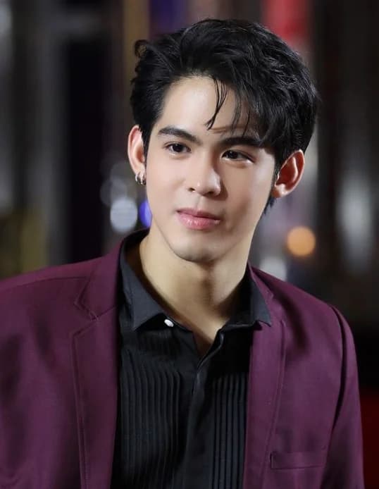 กัน เสฐพงษ์ เอวสุข