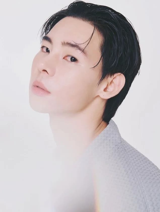 อินทัช ณภัทร เฉลิมพรภักดี