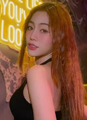 อ้อมพอนด์ นฤมล ทอลุ่ม