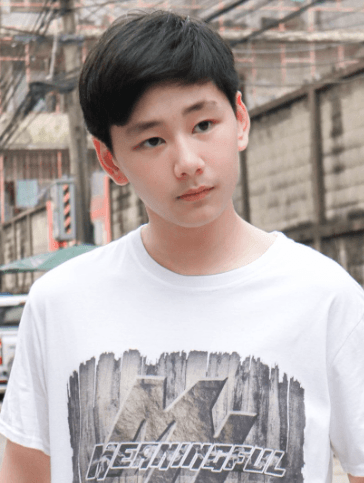 เอตั้น ธนกร เตชะวิชาญ