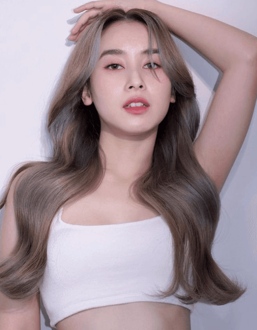 นิ้ง วรินทร มกรสิริศรี