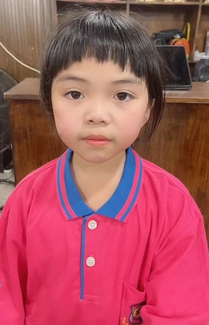 เมญ่า มินรญา ตั้งสืบวงศ์